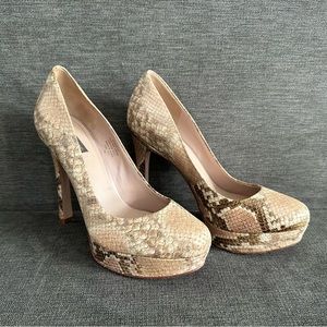 Joan & David Daquelia platform high heels